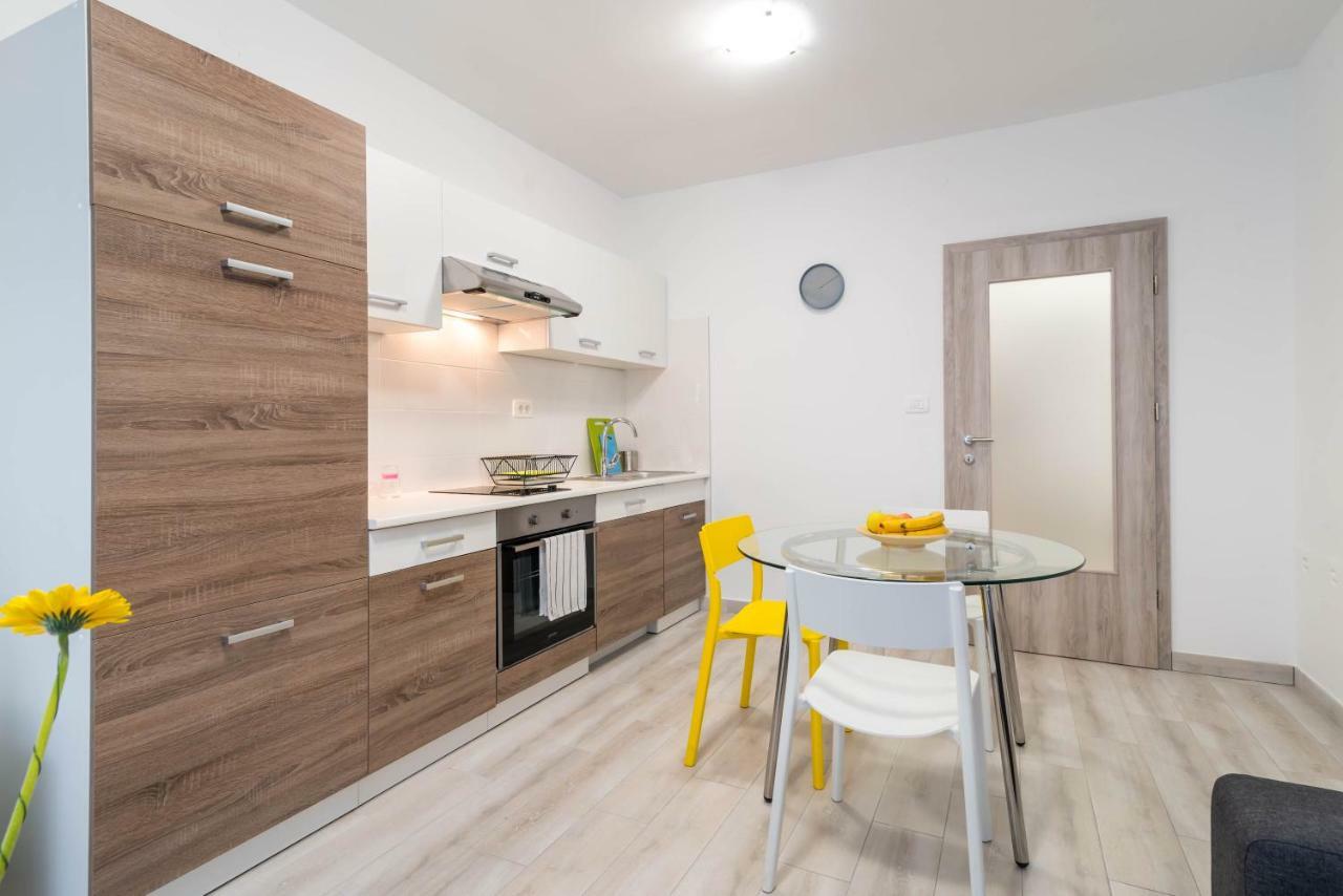 Apartman Paola Appartamento Pola Esterno foto